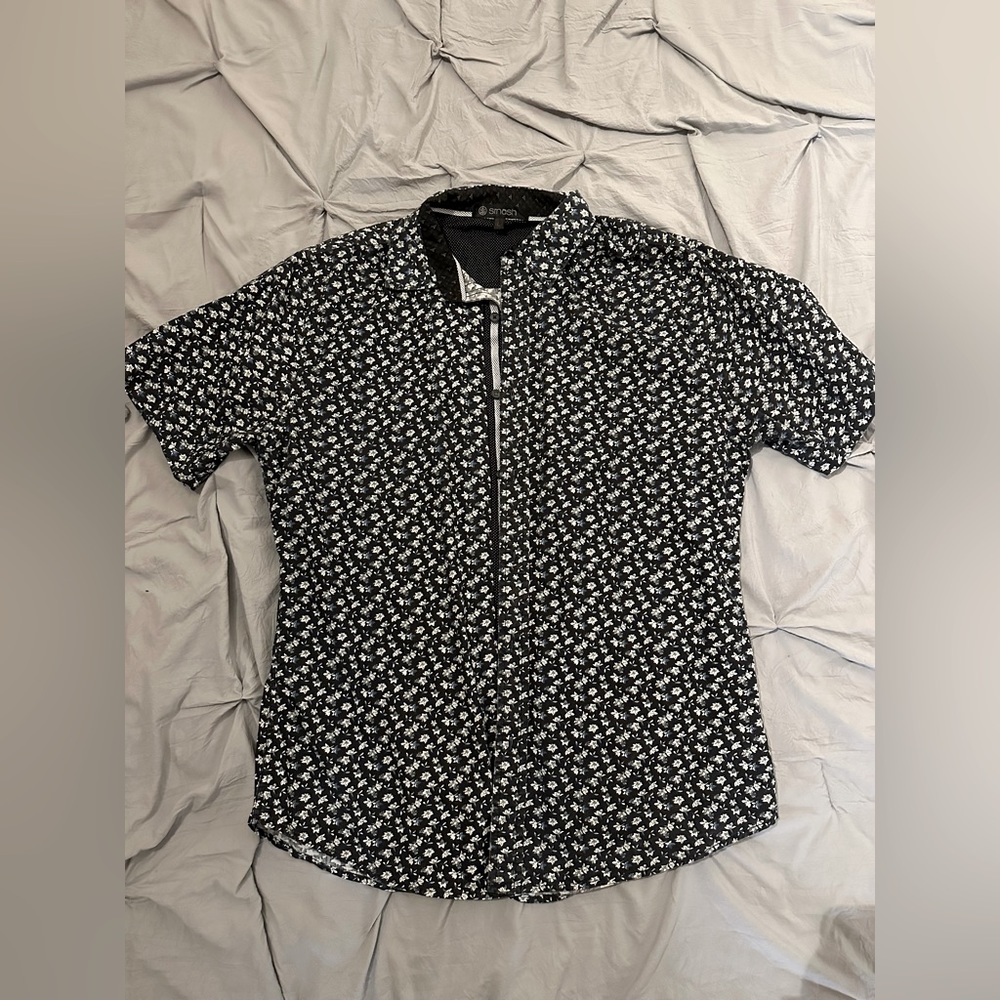 Men’s floral short sleeve button up